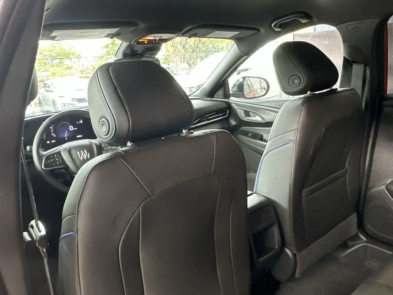 Used 2024 Buick Envista Sport Touring w/ Convenience I Package FWD image 23