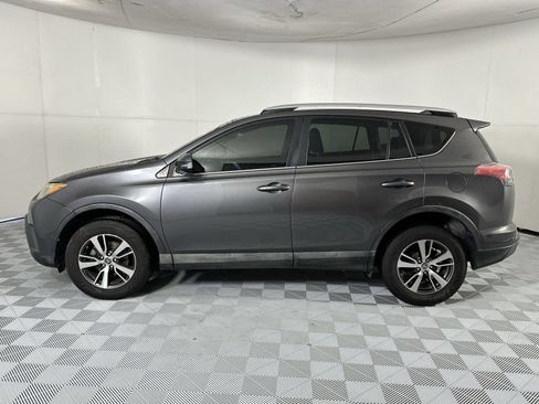 Used 2016 Toyota RAV4 XLE FWD image 5