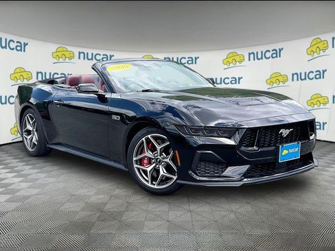 Used 2025 Ford Mustang GT Premium w/ GT Performance Package RWD image 1