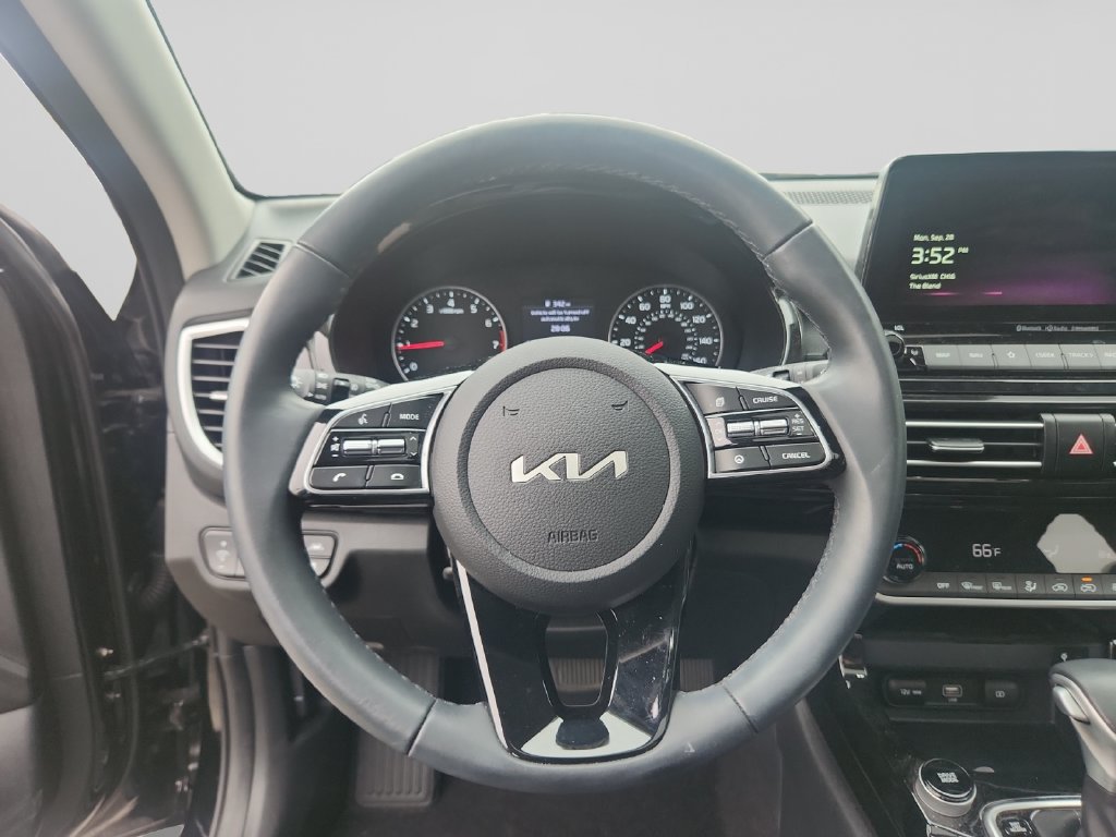 Certified 2023 Kia Seltos EX AWD/4WD image 13