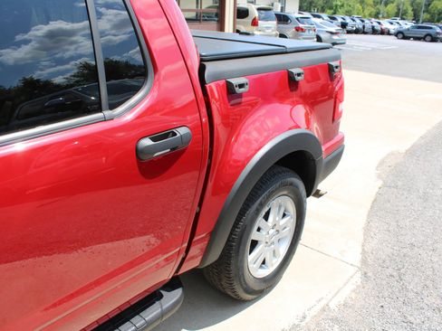 Used 2010 Ford Explorer Sport Trac XLT RWD image 4