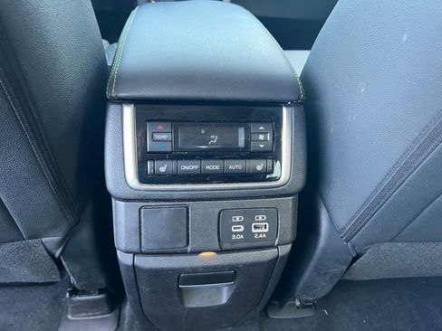 Used 2023 Subaru Ascent Onyx Edition Limited AWD/4WD image 18