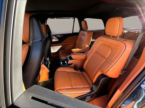 Used 2021 Lincoln Aviator Black Label w/ Dynamic Handling Package image 22