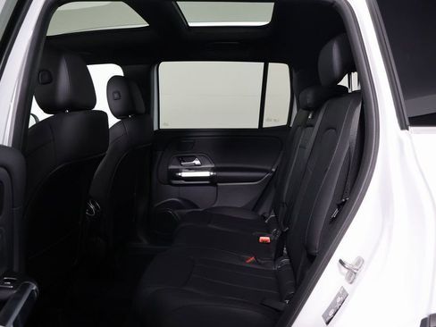 New 2026 Mercedes-Benz GLB 250 image 6