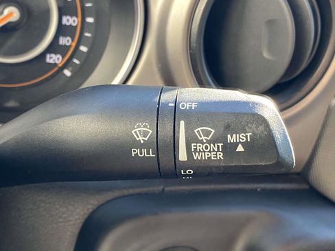 Used 2021 Jeep Gladiator Sport AWD/4WD image 23