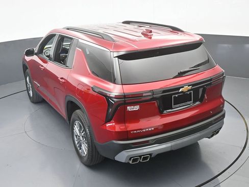 Used 2024 Chevrolet Traverse LT image 52