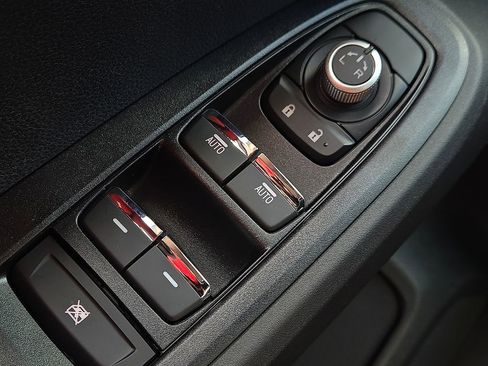 New 2026 Subaru Crosstrek 2.5i Limited image 18