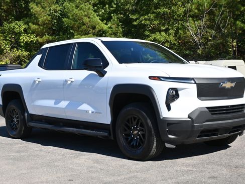 Used 2024 Chevrolet Silverado EV W/T image 11