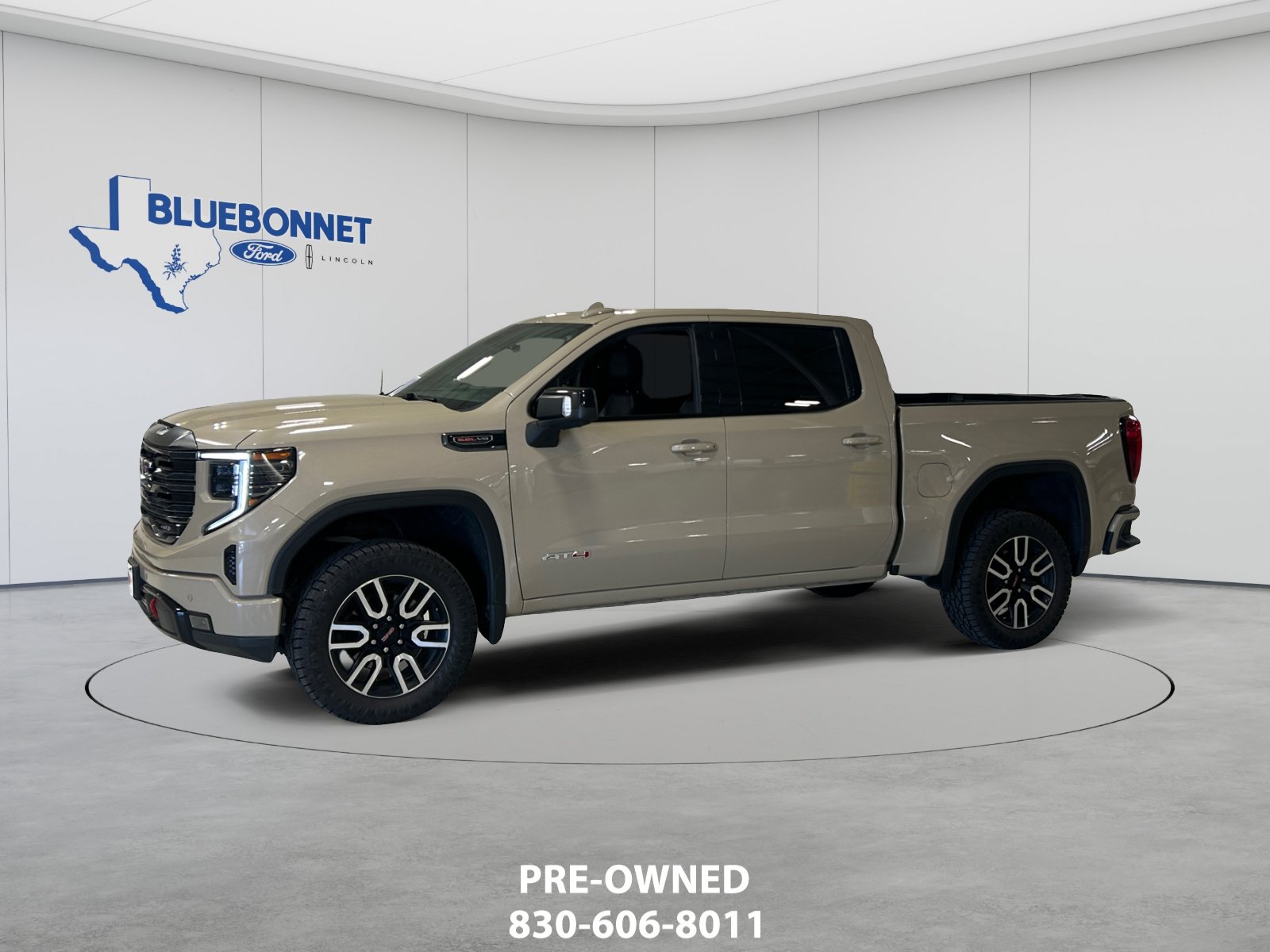 Used 2022 GMC Sierra 1500 AT4 w/ AT4 Premium Package AWD/4WD image 1