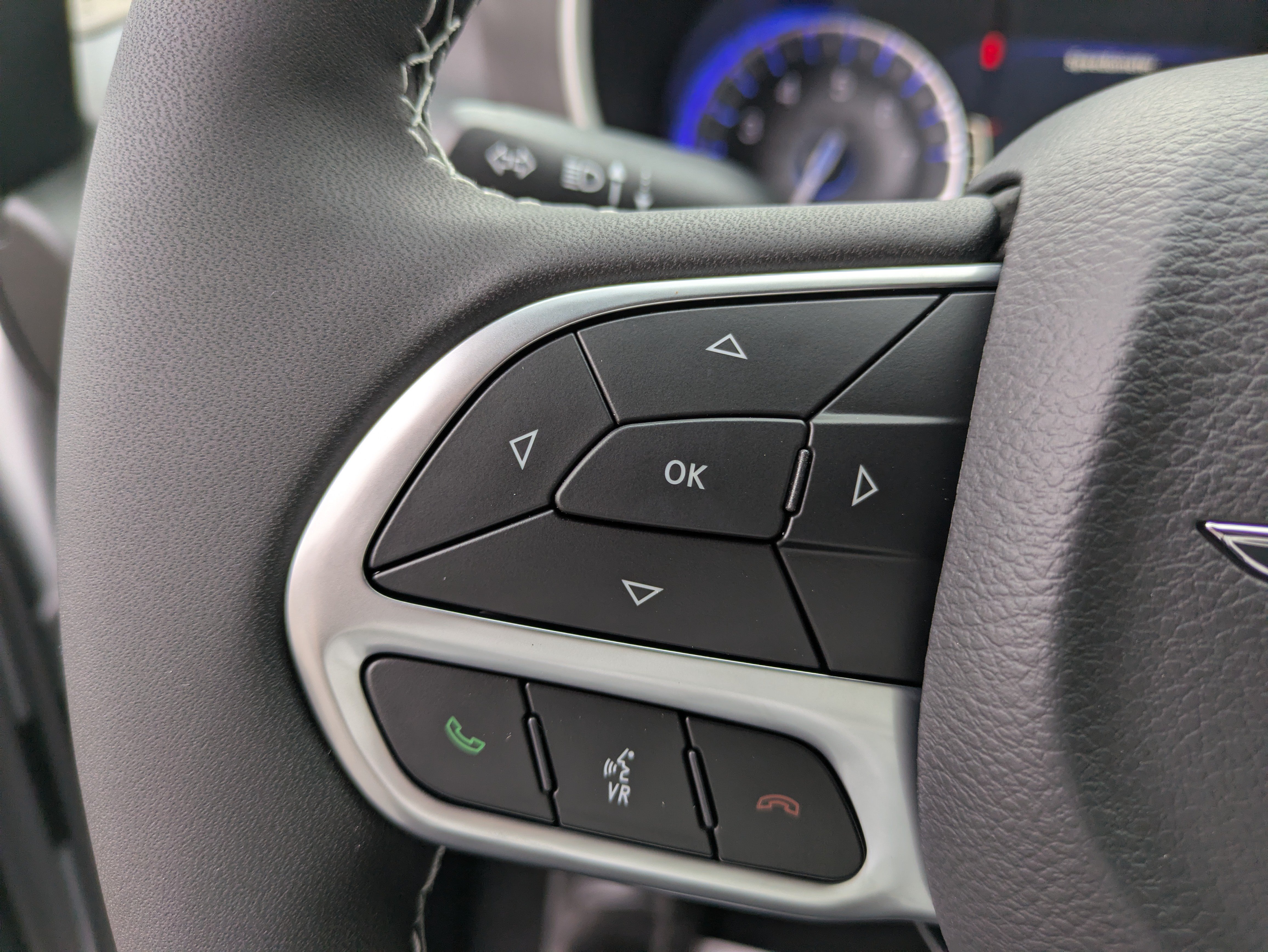 Used 2026 Chrysler Pacifica Select FWD image 17