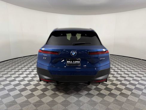 Used 2022 BMW iX xDrive50 w/ Convenience Package image 7