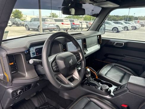 Used 2024 Ford Bronco Badlands AWD/4WD image 12