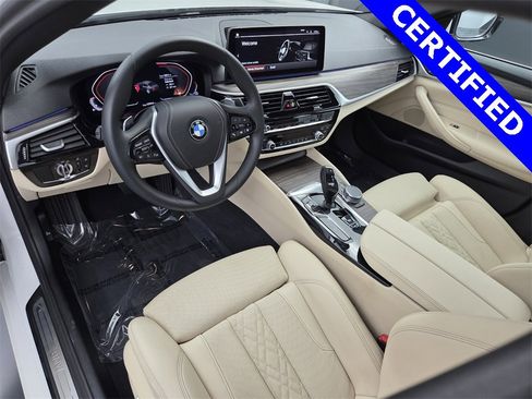 Certified 2023 BMW 530i w/ Convenience Package image 29
