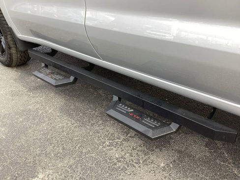 Used 2022 Chevrolet Silverado 1500 LT Trail Boss image 17