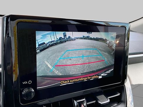 Used 2026 Toyota Corolla Cross LE FWD image 26