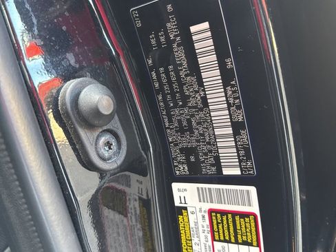 Used 2022 Toyota Highlander L image 41