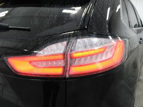 Used 2024 Ford Edge Titanium image 27