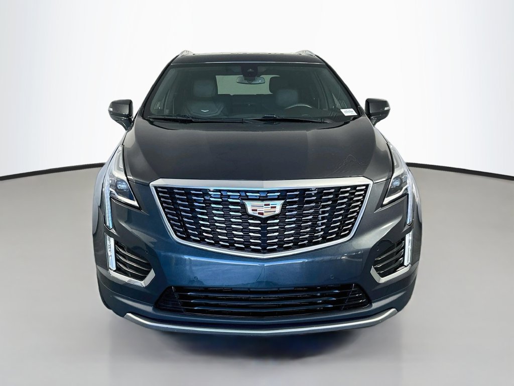 Used 2021 Cadillac XT5 Premium Luxury FWD image 2