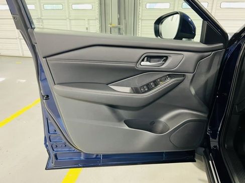 New 2026 Nissan Rogue SV image 21