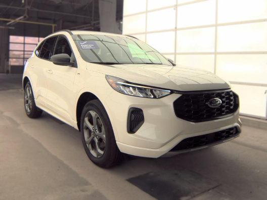 Used 2024 Ford Escape ST-Line w/ Tech Pack #1 AWD/4WD image 1
