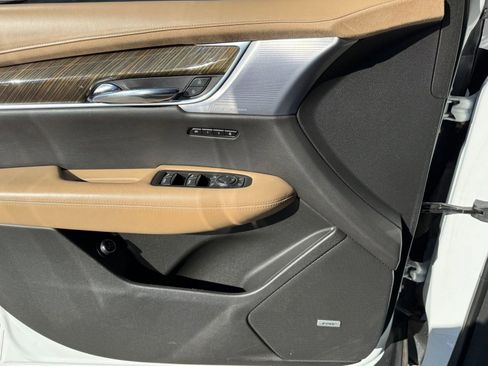 Used 2020 Cadillac XT6 Premium Luxury w/ Platinum Package image 14