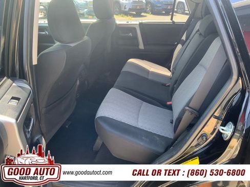 Used 2015 Toyota 4Runner SR5 AWD/4WD image 8