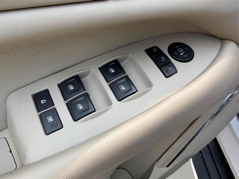 Used 2016 Cadillac Escalade Premium AWD/4WD image 26