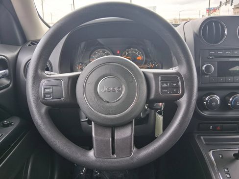 Used 2015 Jeep Patriot Sport w/ Power Value Group FWD image 16