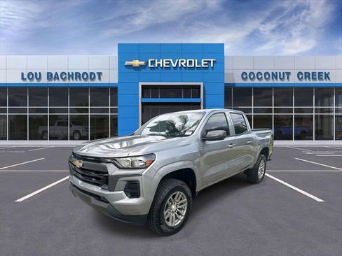 Used 2026 Chevrolet Colorado LT RWD image 4