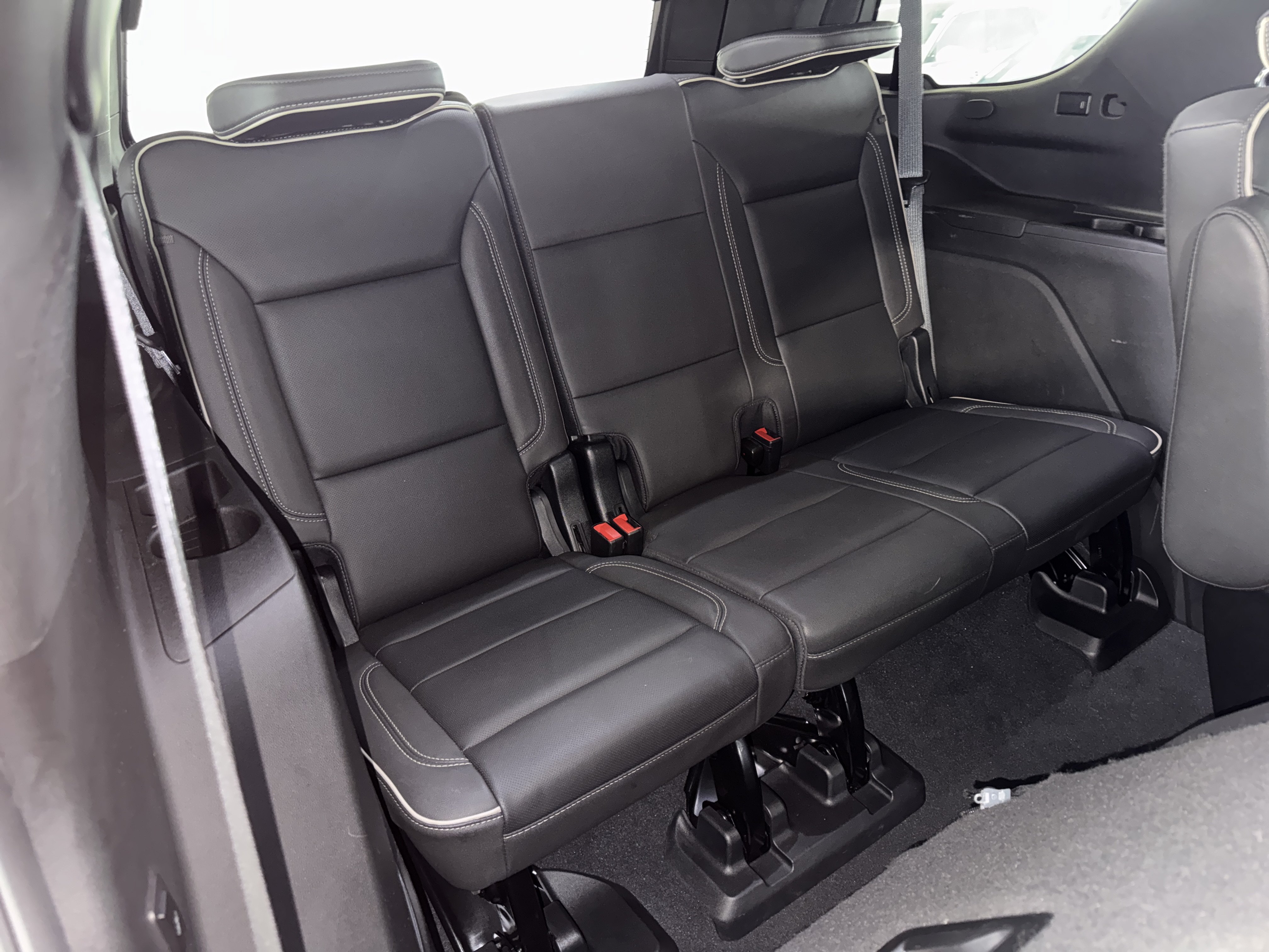 Used 2023 Chevrolet Tahoe Premier RWD image 13