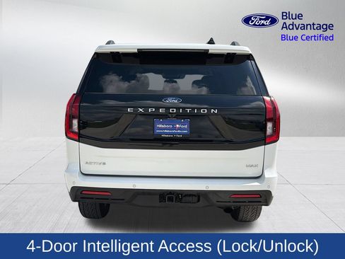 Used 2025 Ford Expedition Max Active AWD/4WD image 8