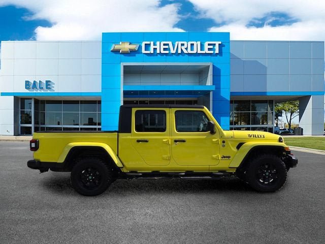Used 2024 Jeep Gladiator Sport AWD/4WD image 2