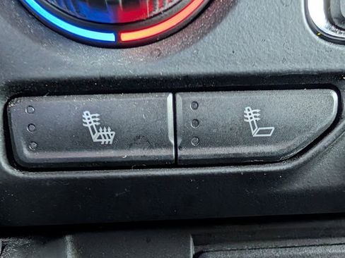 Used 2022 Chevrolet Suburban LT w/ LT Signature Plus Package image 20