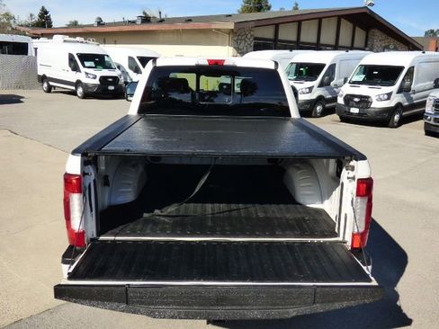 Used 2017 Ford F350 Platinum w/ Platinum Ultimate Package image 14