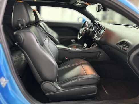 Used 2015 Dodge Challenger R/T Plus RWD image 24