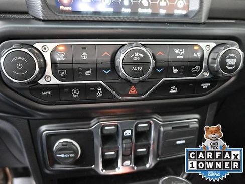 Used 2022 Jeep Wrangler Unlimited Sport w/ Sun And Sound Package AWD/4WD image 36