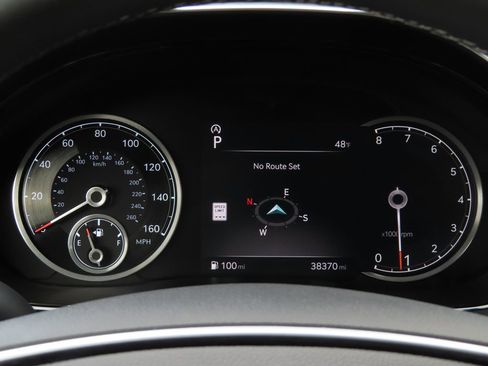 Used 2025 Genesis GV70 2.5T AWD/4WD image 21