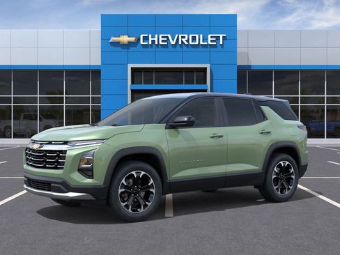 New 2026 Chevrolet Equinox LT w/ Convenience Package II AWD/4WD image 2