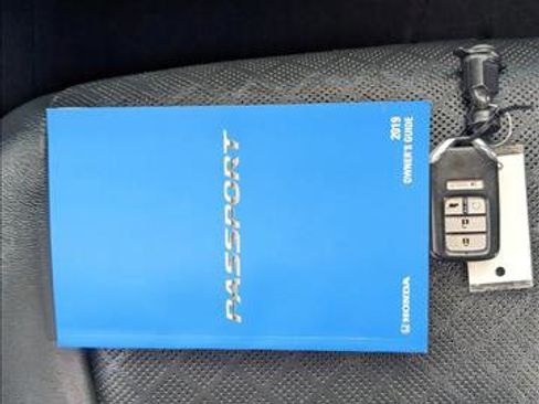 Used 2019 Honda Passport Elite image 24