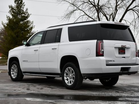 Used 2019 GMC Yukon XL SLT w/ Open Road Package image 5