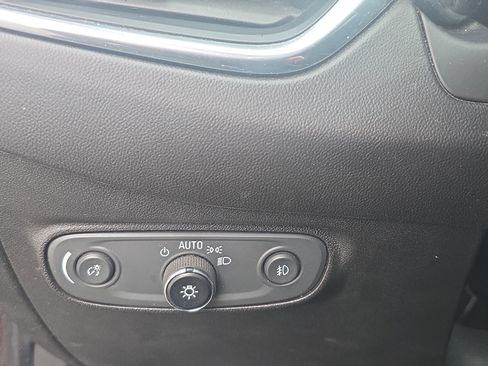 Used 2020 Chevrolet Equinox LT image 21