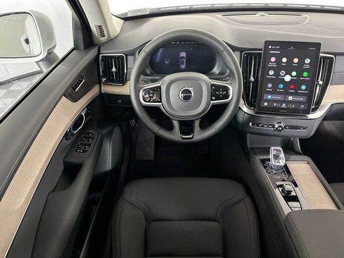 New 2025 Volvo XC90 B6 Plus w/ Protection Package Premier image 21