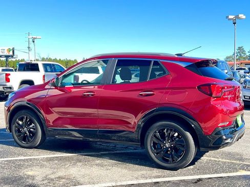 Used 2024 Buick Encore GX Sport Touring image 8