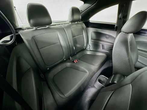 Used 2014 Volkswagen Beetle 2.5 image 30