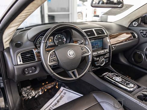 Used 2012 Jaguar XK Convertible RWD image 19
