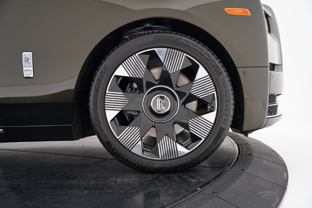 Used 2026 Rolls-Royce Phantom Extended Wheelbase RWD image 34