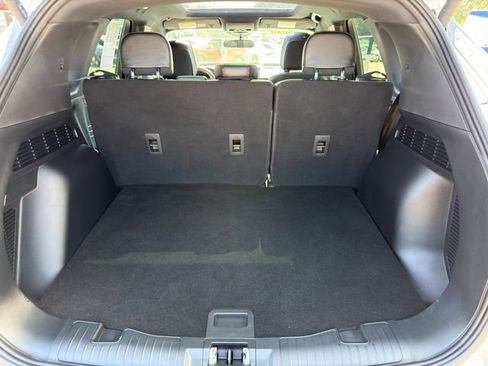 Used 2025 Ford Escape ST-Line w/ Tech Pack #1 FWD image 43