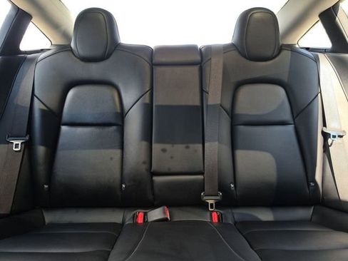 Used 2018 Tesla Model 3 Long Range image 13