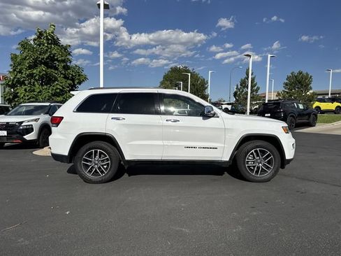 Used 2020 Jeep Grand Cherokee Limited w/ Luxury Group II AWD/4WD image 2