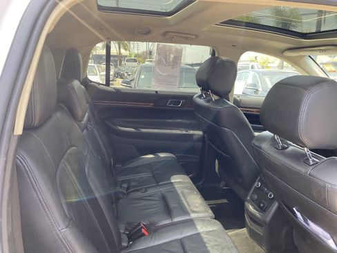 Used 2019 Lincoln MKT AWD image 20